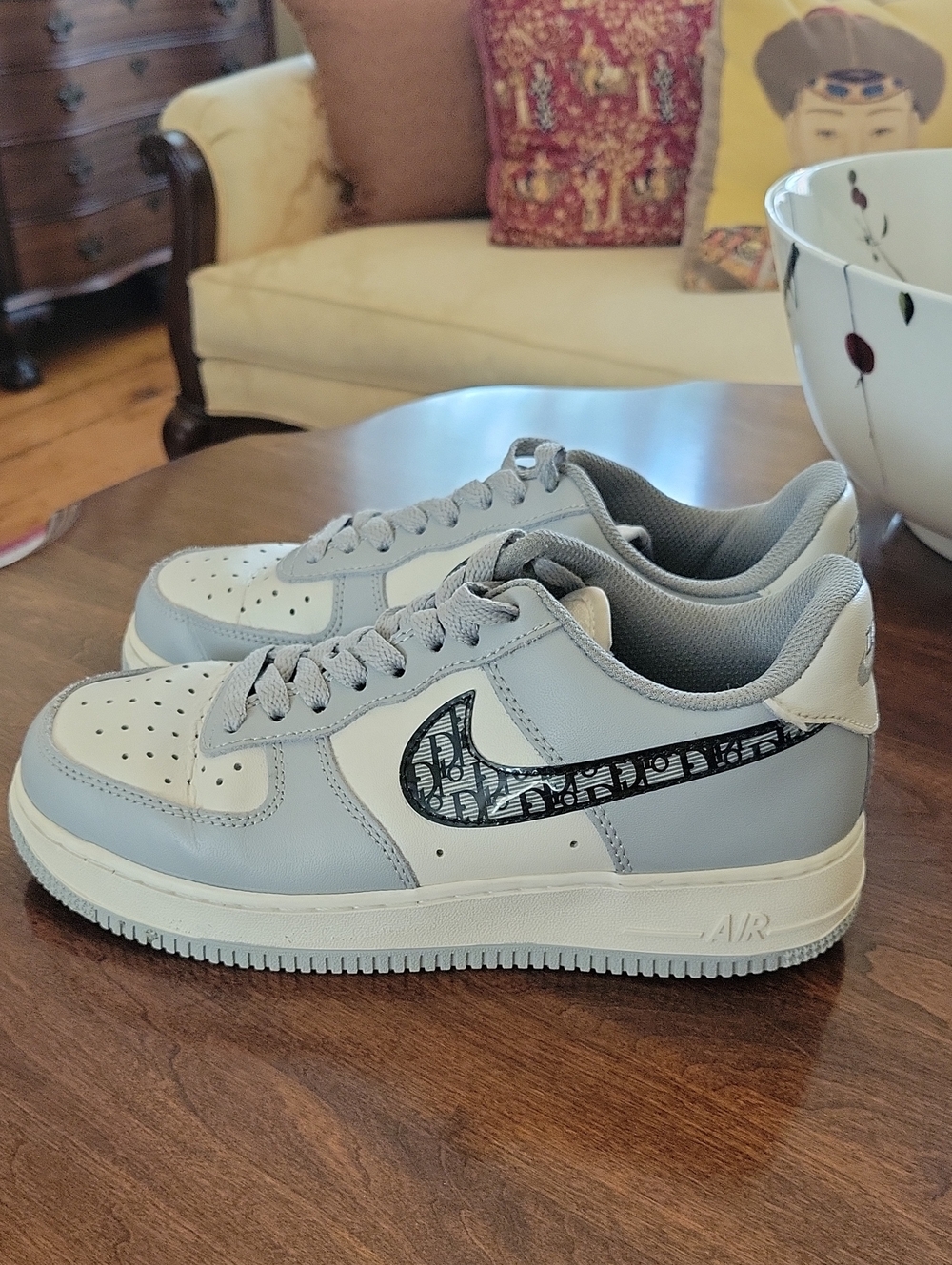 Nike Dior Air Sneakers - Picture 3 of 10